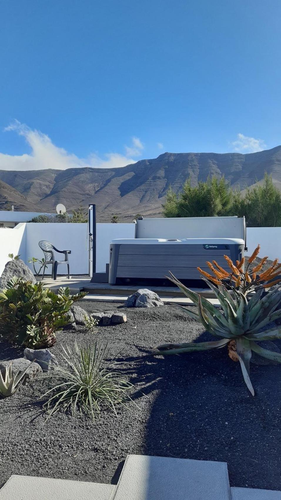 La Belle Vie Villa Famara Exteriör bild